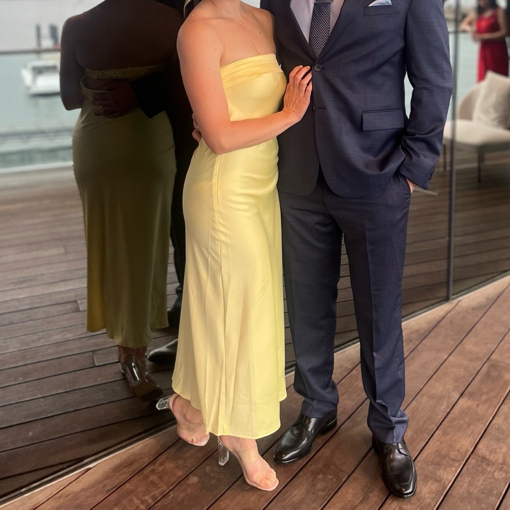 Hello Molly RUN TO THE TOP SATIN MAXI
DRESS YELLOW